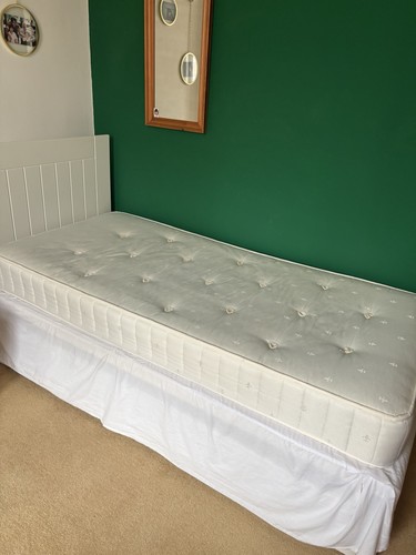 Single bed with - with, pull-out