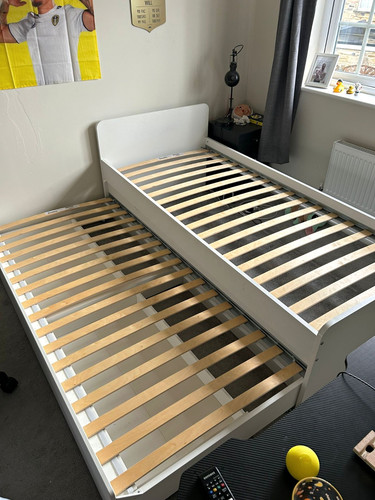 White ikea single - single, bed